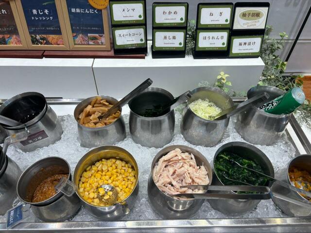 【くし葉 食べ放題】ラーメンのトッピングも種類いろいろ♪ねぎ・コーン・メンマなど、自由にカスタマイズして楽しめる◎