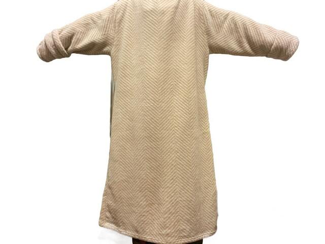 【LOWYA 着る毛布】冷えやすいお尻部分もしっかりあたためる