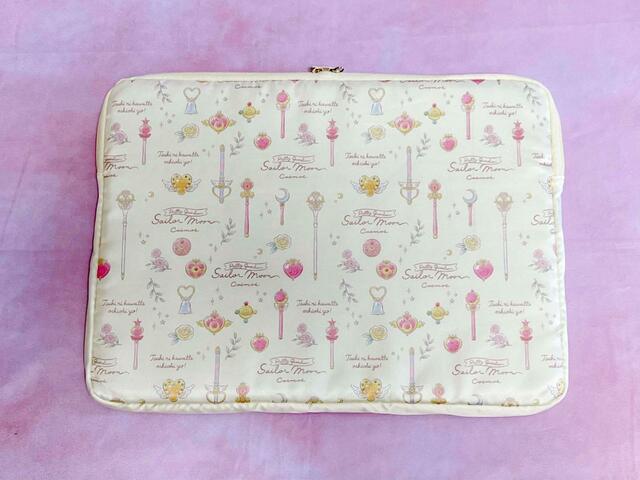 【3COINS×セーラームーン】背面はポケットなどはない仕様