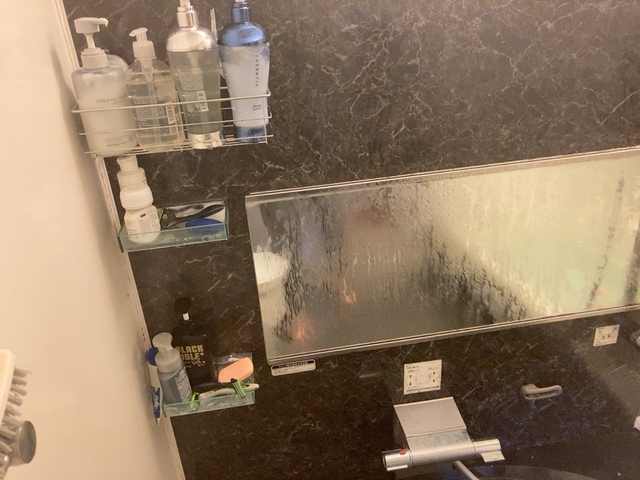 AFTER（使用後）：子どもの手の届かないところにボトルを置けるようになったため、いたずらされる心配もなくなりました