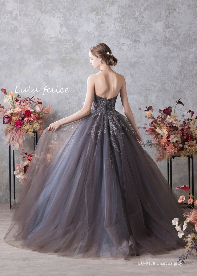 【クラウディア】「Lulu felice（ルル・フェリーチェ）」新作ウェディングドレス｜LU-0178_Charcoalgray