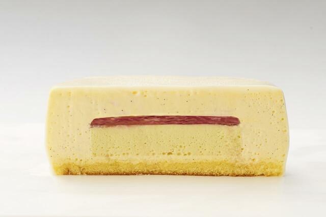 とろりんキャラメルのもふねこチーズケーキ 2,500円（税込2,700円）【イオン限定・人気3ブランドのクリスマスケーキ】