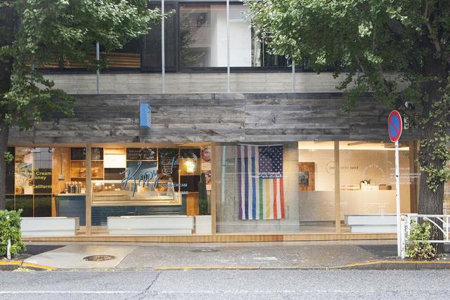 ベニスを思わせるアメリカンな雰囲気の外観