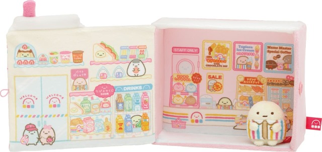 【すみっコぐらし】「シーンぬいぐるみ」￥3,960　てのりぬいぐるみと合わせて遊べるたぴたぴマート