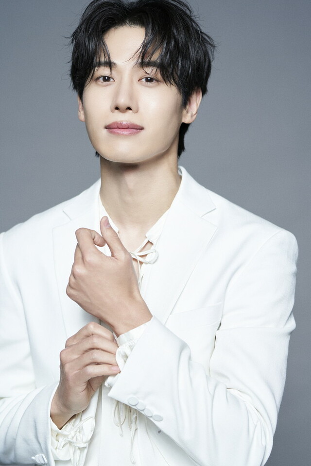 キム・ソンシク