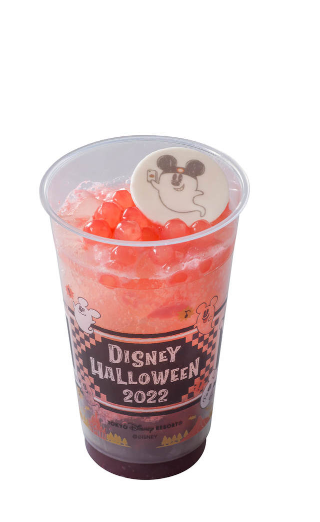 スパークリングドリンク(ダブルベリー&ミルクタピオカ) 600円|提供店舗:東京ディズニーランド「ヒューイ・デューイ・ルーイのグッドタイム・カフェ」|東京ディズニーリゾート「ディズニー・ハロウィーン」2022スペシャルメニュー