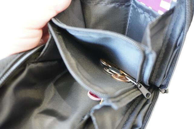 現金派にうれしいコインケース付き【mozすっきり収納できる！多機能スマホショルダーバッグ】