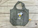 スヌーピーのイラストがキュートな特大サイズのエコバッグ♪
