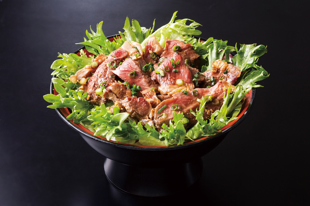 牛ロース炙り丼 1,100円｜八重洲 かなえ