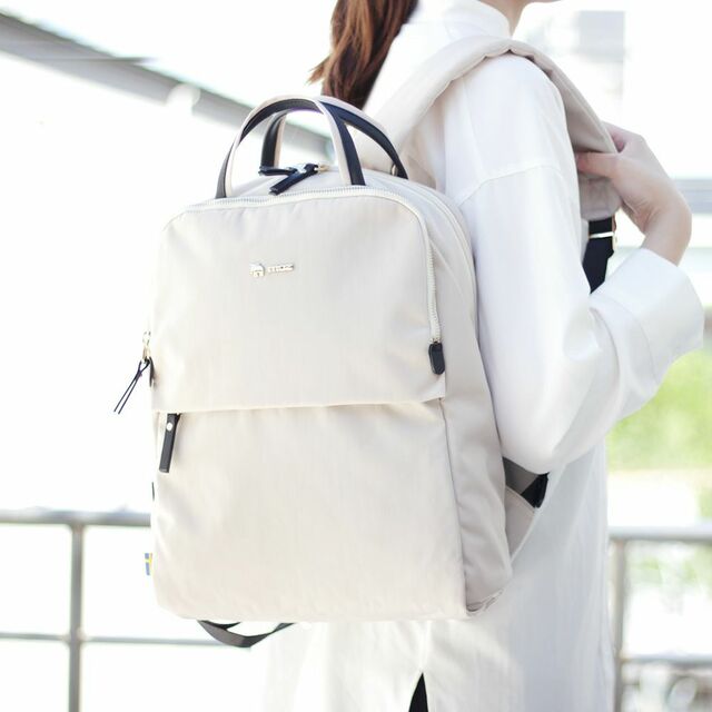 【mozのバッグ売上ランキング 1位】「A4・パソコン収納対応！通勤や通学、きれいめファッションにも◎薄マチリュック」10,780円（税込）