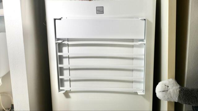 【tower　洗濯機横マグネット折り畳み棚 2段 タワー】使わない時は折りたためるので邪魔になりません