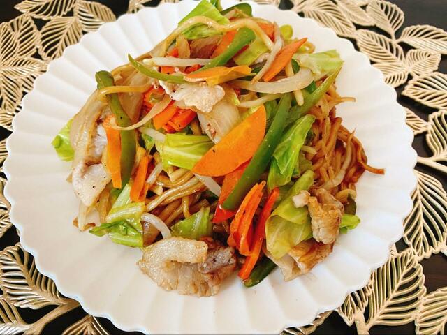 【3COINS 電子レンジ調理器】レンジ調理で蒸されるためか、麺がいつもよりモチモチしているように感じました♪