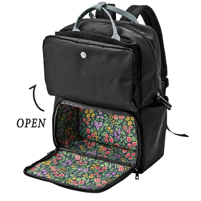 前面の下部が開けられる仕様