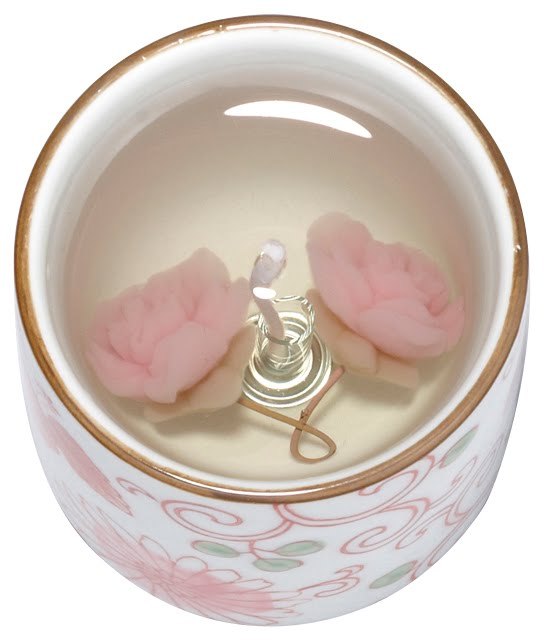 桜茶キャンドル　　（画像協力：カメヤマ株式会社）