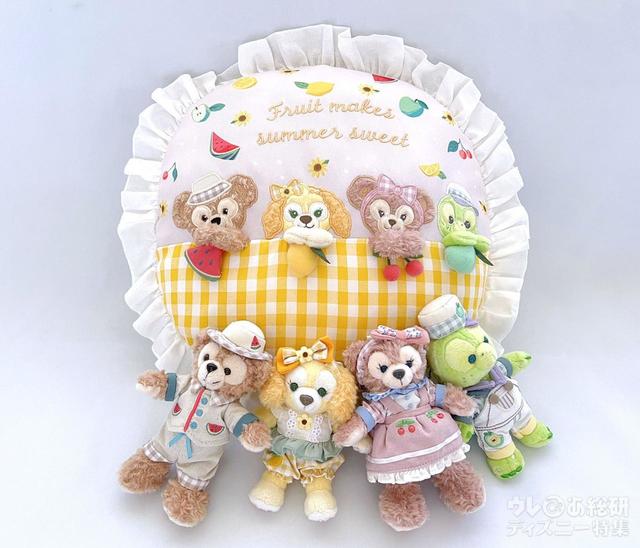 クッションとぬいぐるみバッジ