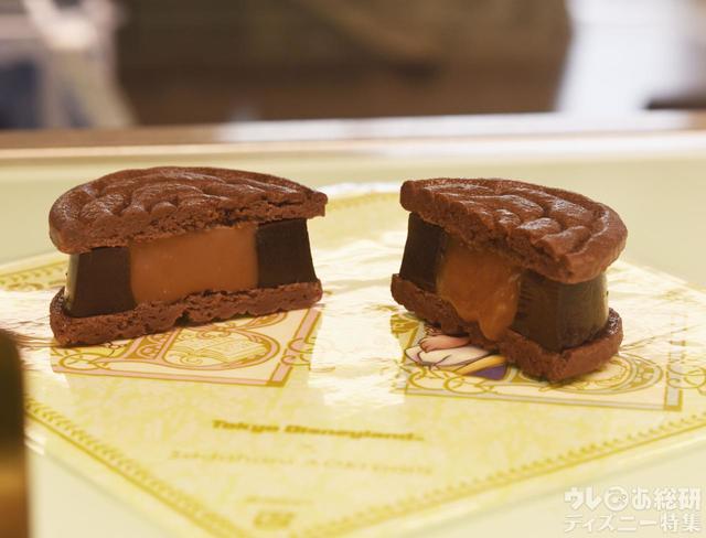 キャラメル・ガナッシュクッキーサンド1個 ¥600