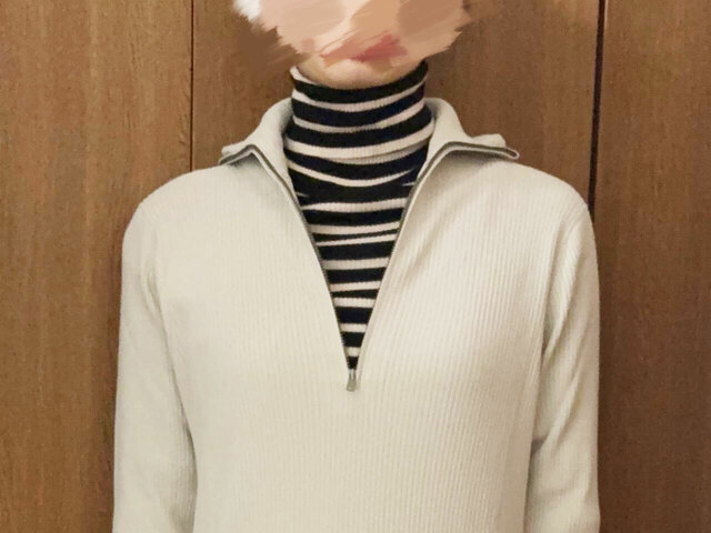 【UNIQLO ハーフジップニットワンピース】インナーで遊べるのも嬉しいポイント！