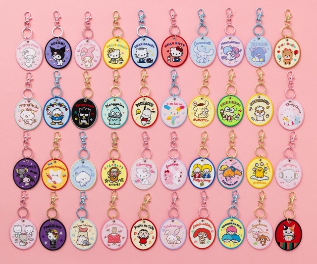 【「2025年サンリオキャラクター大賞」記念アイテム】刺繍ワッペンキーホルダー（全40種） 各550円