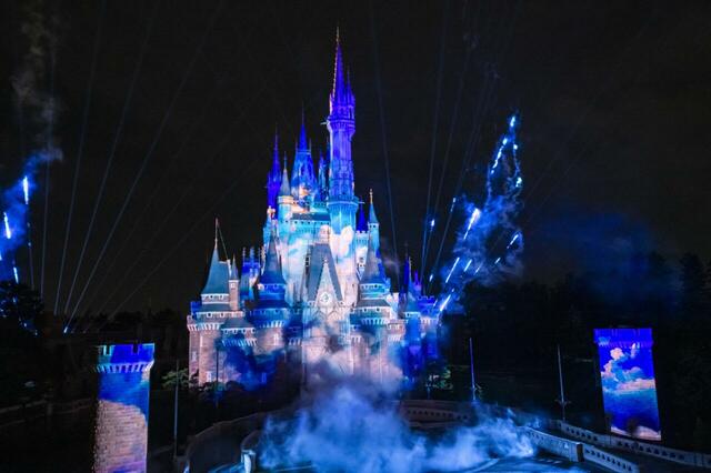 東京ディズニーランド「Reach for the Stars」