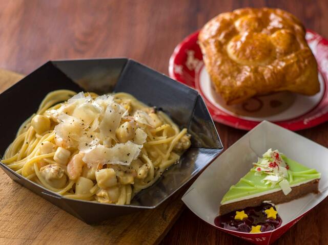 スペシャルセット 1,980円｜ザンビーニ・ブラザーズ・リストランテ｜東京ディズニーリゾート「ディズニー・クリスマス」スペシャルメニュー