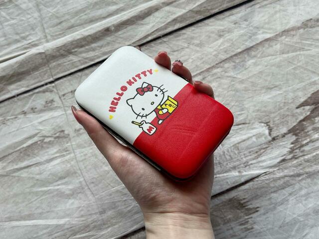 手のひらに収まるコンパクトサイズ