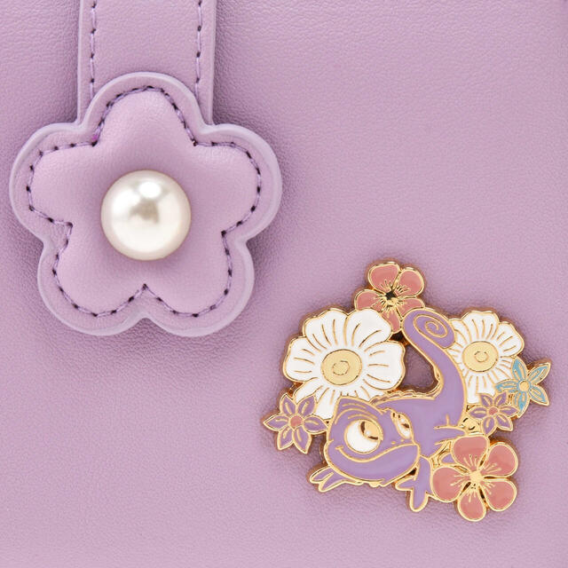 【MARY QUANT】ラプンツェル＆パスカル 財布・ウォレット Rapunzel Collection 5,500円