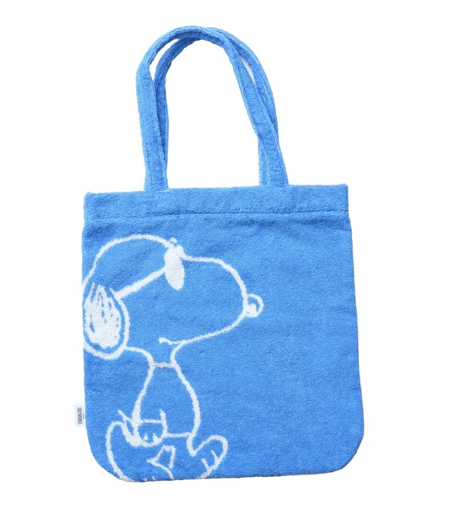 【コスメキッチン×PEANUTS「＜JOE COOL＞ タオルバッグ 縦約39cm×横約36cm」￥4,400】オーガニックコットンで作った、洗濯できるタオルバッグ