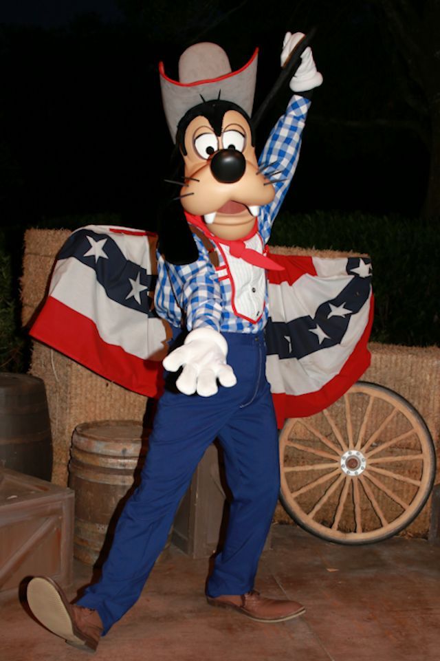 ミッキーズ・バックヤードバーベキューのグーフィー