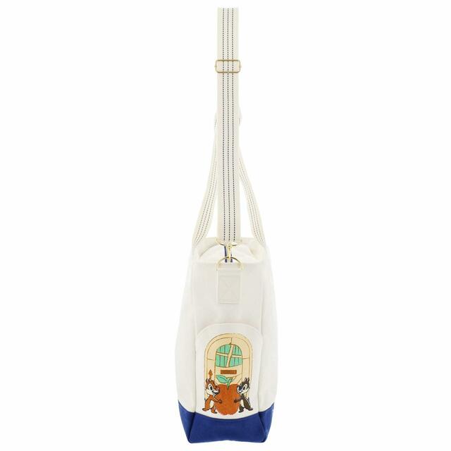 トートバッグ 5,500円｜東京ディズニーリゾート内の窓やドアがデザインされたグッズ｜販売店舗：東京ディズニーランド「ホームストア」、東京ディズニーシー「エンポーリオ」｜発売日：2023年10月12日（木）