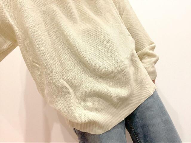 【ローソン×FREAK'S STORE リラックスフィット インスタントニット】男女兼用なので全体的にゆったりしたシルエットです