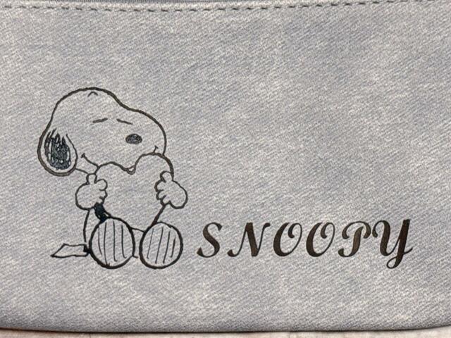 ハートを抱いた姿が愛らしいスヌーピーに一目惚れ！イラストは刻印で高級感たっぷり