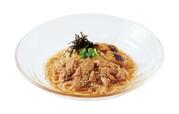 「鶏と炙りねぎのさっぱり涼風麺」＜価格：イートイン：671円＞【【ミスドゴハン】サクサク春夏パイ3種＆こだわりの春夏飲茶3種が期間限定で登場！】
