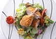 スパイシーな鴨もも肉のコンフィ サラダ仕立て