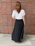 【無印良品　涼感フレアスカート】ブラックでもやや透け感のある素材のため、重くなりすぎないのが嬉しい！