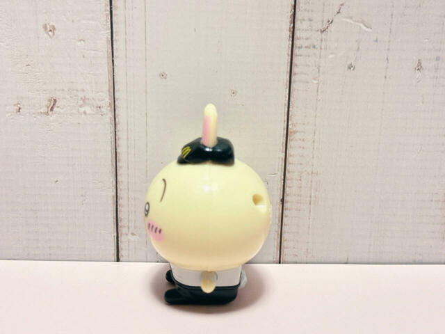 横から見るとぴょこんとたったお耳がより一層キュート！