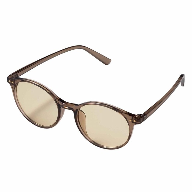 【大人のおしゃれ手帖 2024年8月号】レンズは薄い色でありながら、UVカット率は99.9％