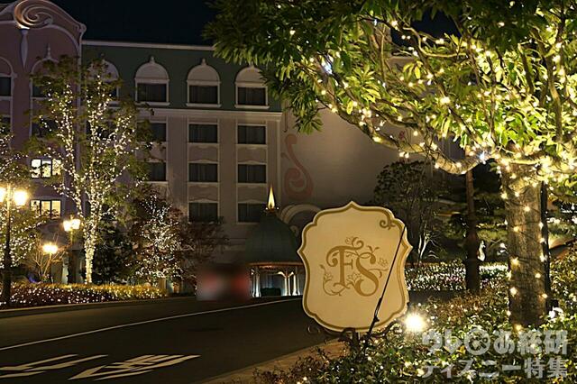 東京ディズニーシー・ファンタジースプリングスホテル エントランス前　クリスマス装飾