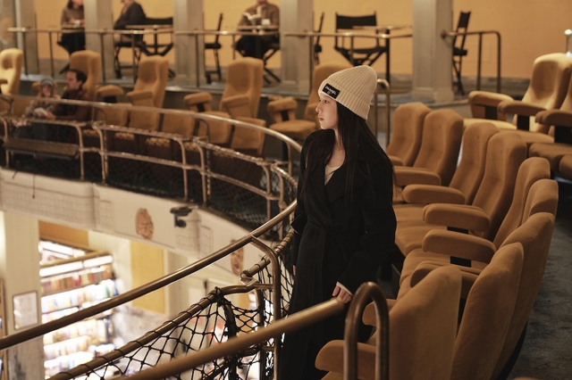 Netflixシリーズ『恋の通訳、できますか？』独占配信中