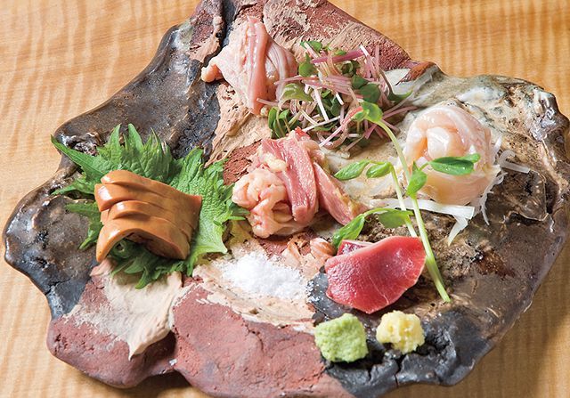 関西「鶏肉料理」の名店／蔵 ぜんろく（御影）　白肝入りおまかせ五種盛り 1620円