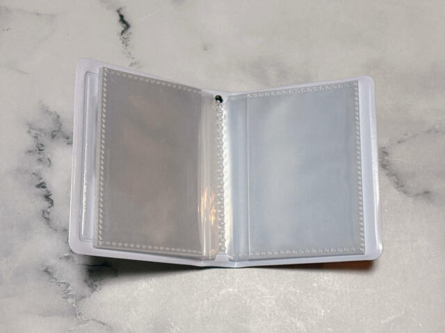 【パペットスンスン×サンキューマート／コレクトブック】クリアポケットには40枚のカード類を収納可能！