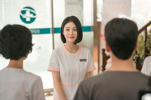 『孤島のエリートドクター』 ディズニープラス スターにて全話独占配信中　