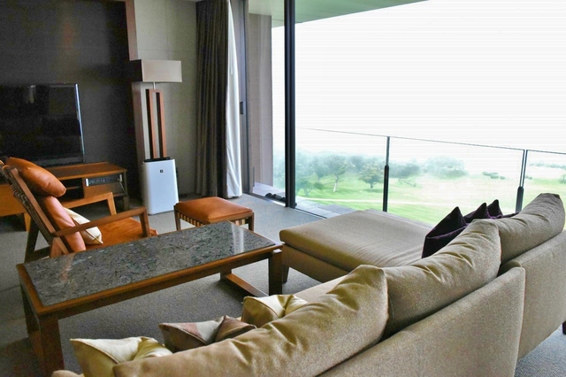 ラグジュアリーな客室