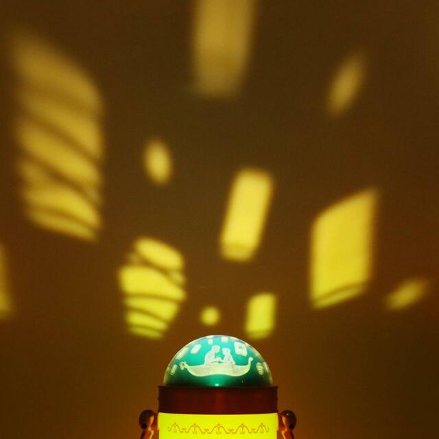 プラネタリウムおもちゃ 3,500円｜「ラプンツェルのランタンフェスティバル」をテーマにしたグッズ｜東京ディズニーシー新テーマポート「ファンタジースプリングス」｜販売店舗：東京ディズニーシー「エンポーリオ」｜発売日：2024年5月28日（火）