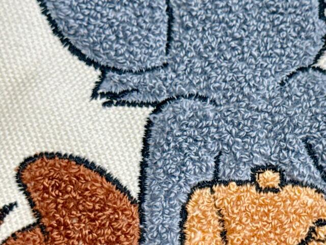 もこもこのサガラ刺繍がキュート！