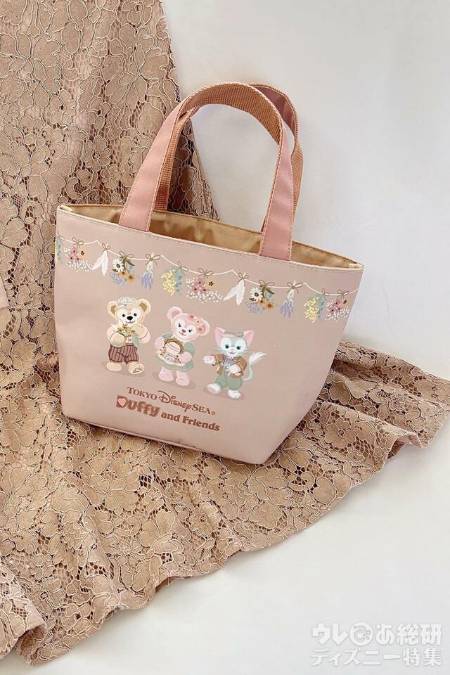 「ダッフィー＆フレンズのサークル・オブ・フレンドシップ」スーベニアランチケース使用例