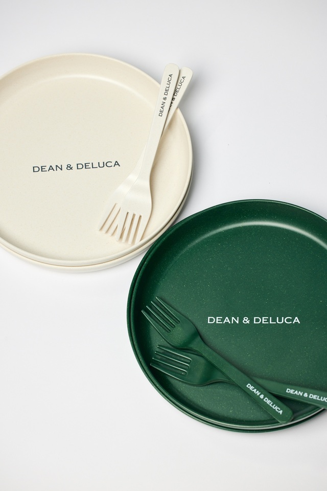 GLOW×DEAN ＆ DELUCA「プレート2枚＆フォーク2本セット＜グリーン＞＜ホワイト＞」