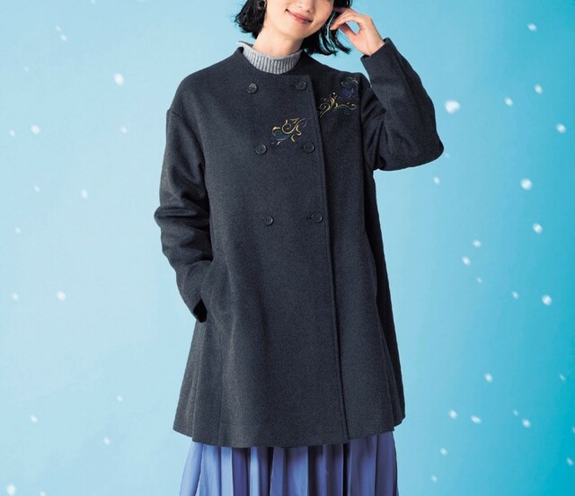 刺繍入りAラインコート「アナと雪の女王」|¥ 12,900 (税込)