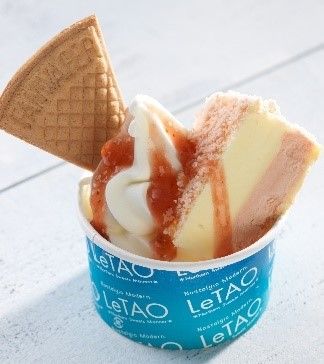 小樽洋菓子舗ルタオ「ベリーミルクサンデー」540円　