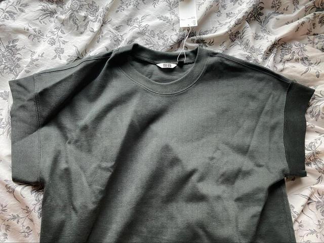 【ユニクロ ボクシーT】ゆるっとした形が体のラインを拾いにくいので着瘦せもできる