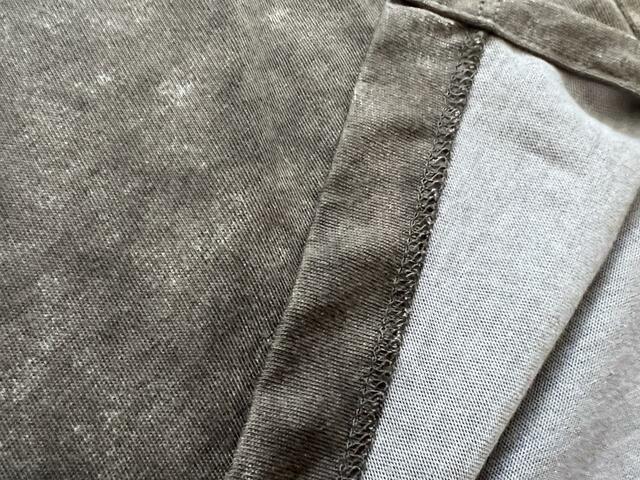 【クロミ&マイメロディ UT グラフィックTシャツ DARK GRAY】透け感は気にしなくてもOK